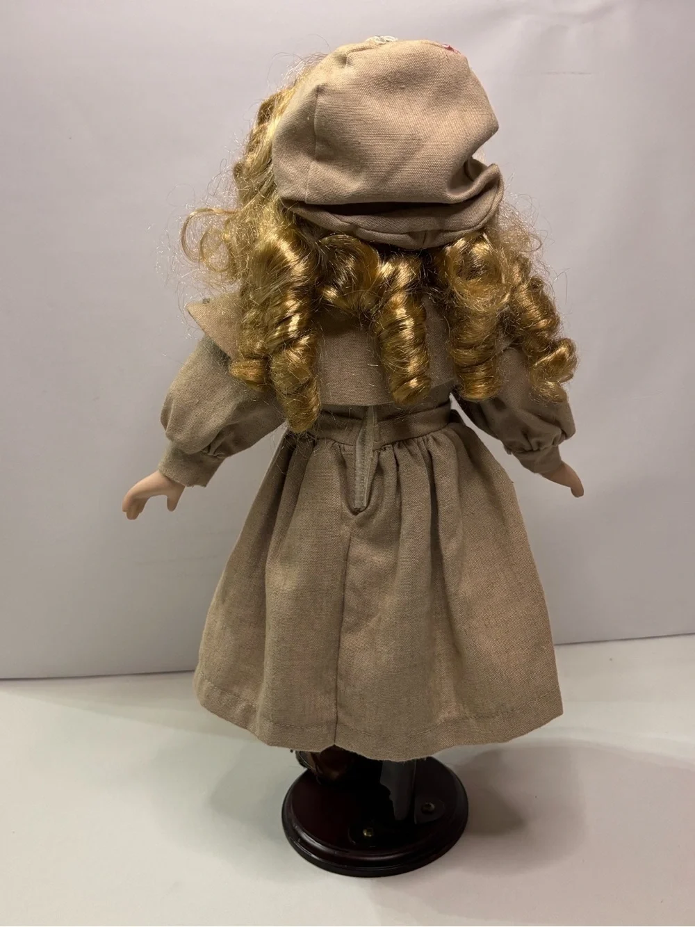 N/A beautiful beige